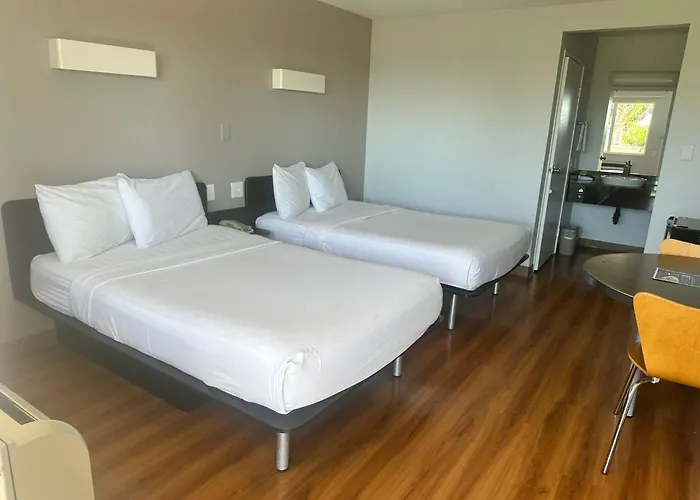Motel 6-Ventura, Ca - South