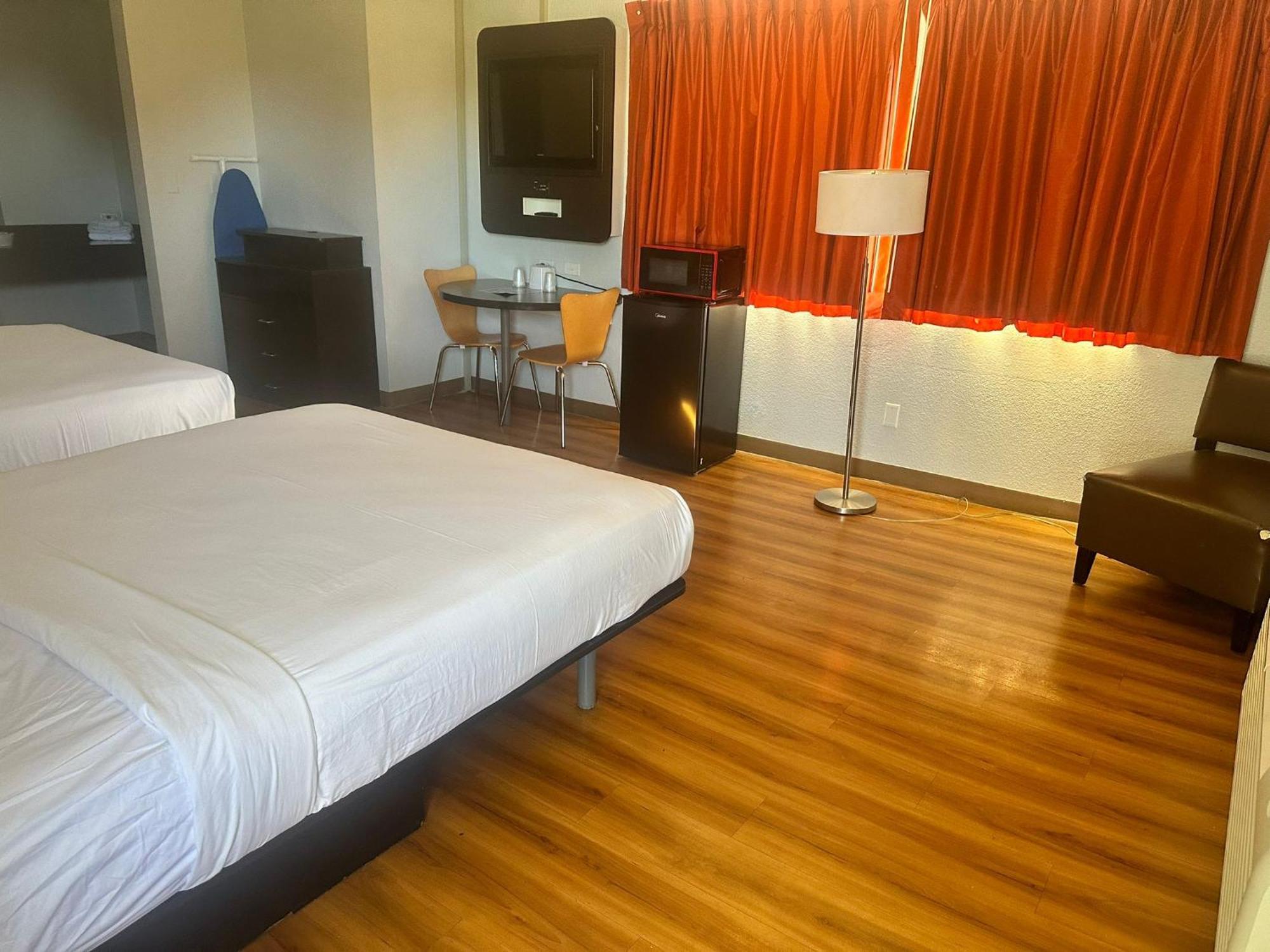 Hotel 6-ventura, Ca - South 3*